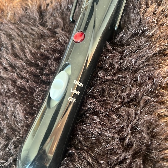 🌼 Revlon Crimper - Picture 4 of 4